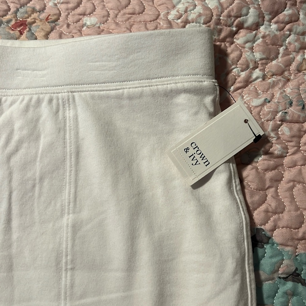 Crown & Ivy Large white skort athleisure skirt/short BNWT